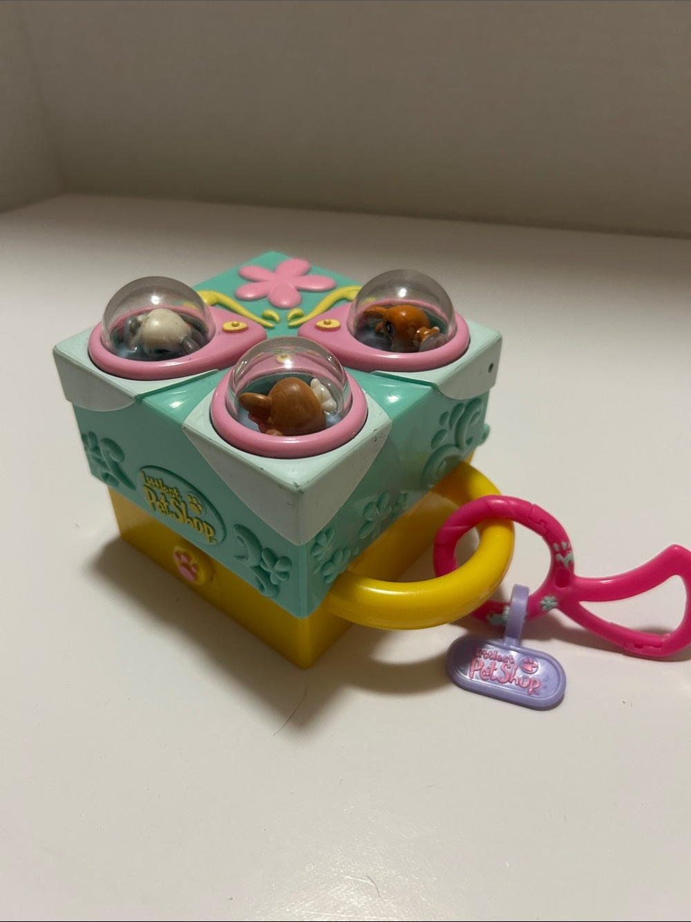 2006 Hasbro Littlest Pet Shop Teeniest Tiniest Mini Pop-Up playset